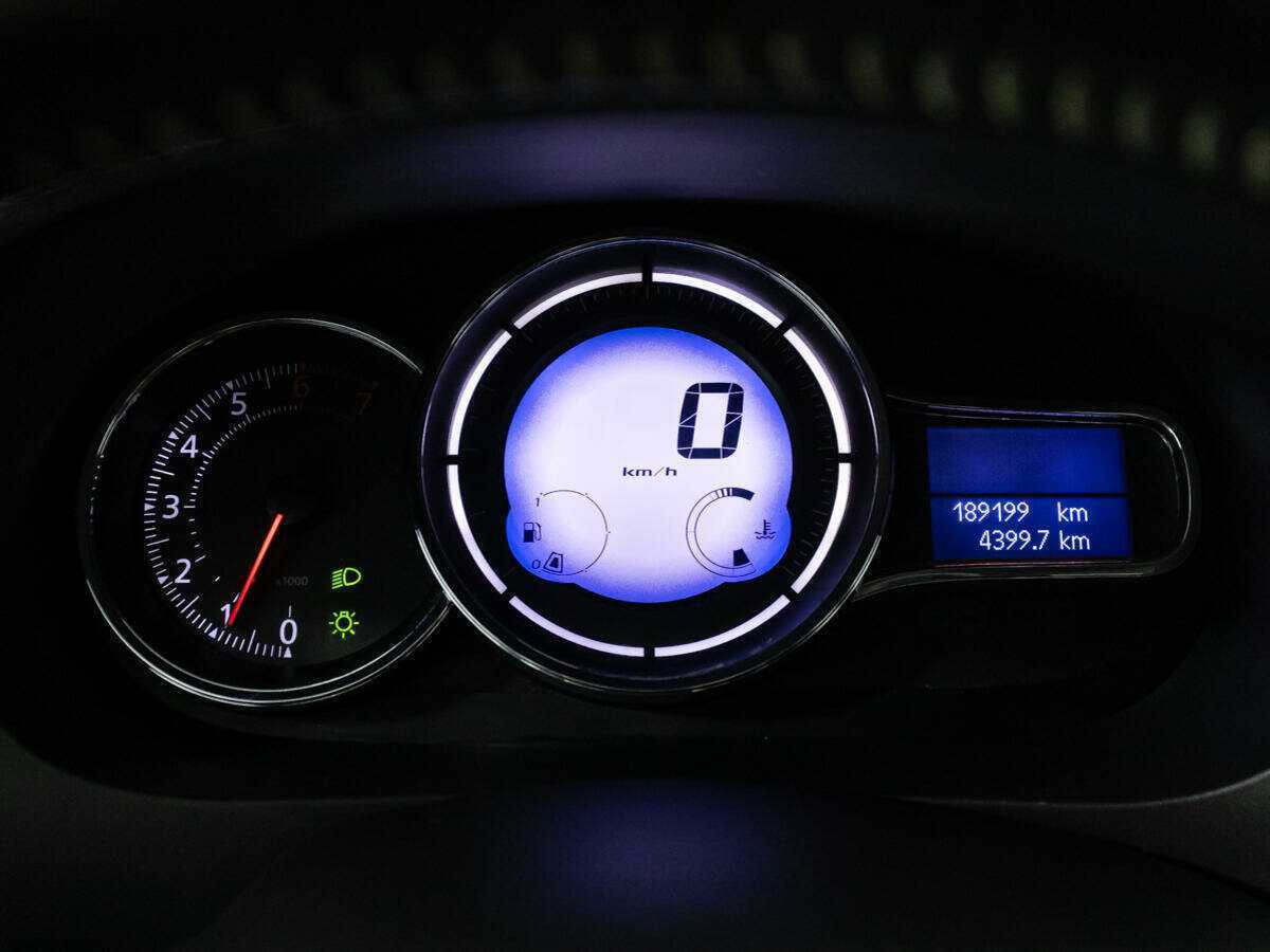 Купить Renault Fluence, 2013, 189 198 км.. Фото: #11