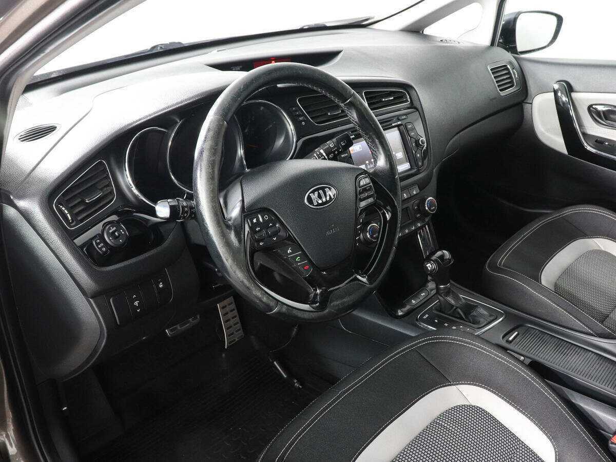 Купить Kia Ceed, 2013, 261 920 км.. Фото: #8