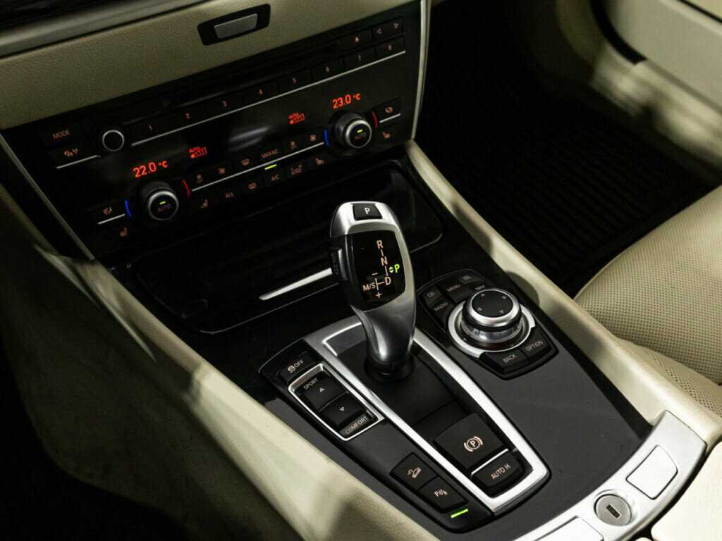 Купить BMW 5 серии, 2012, 223 327 км.. Фото: #17