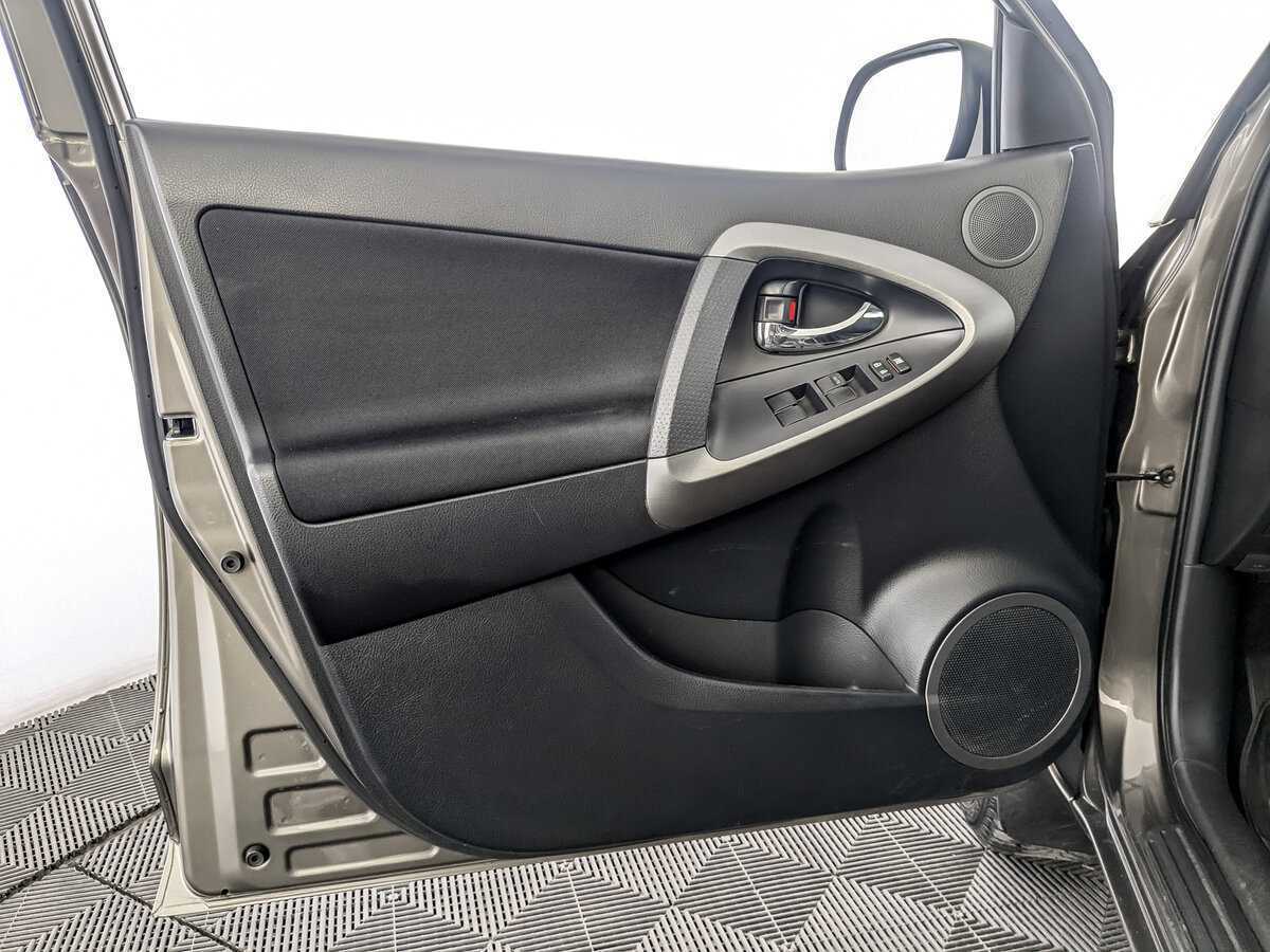 Купить Toyota RAV4, 2012, 106 585 км.. Фото: #18