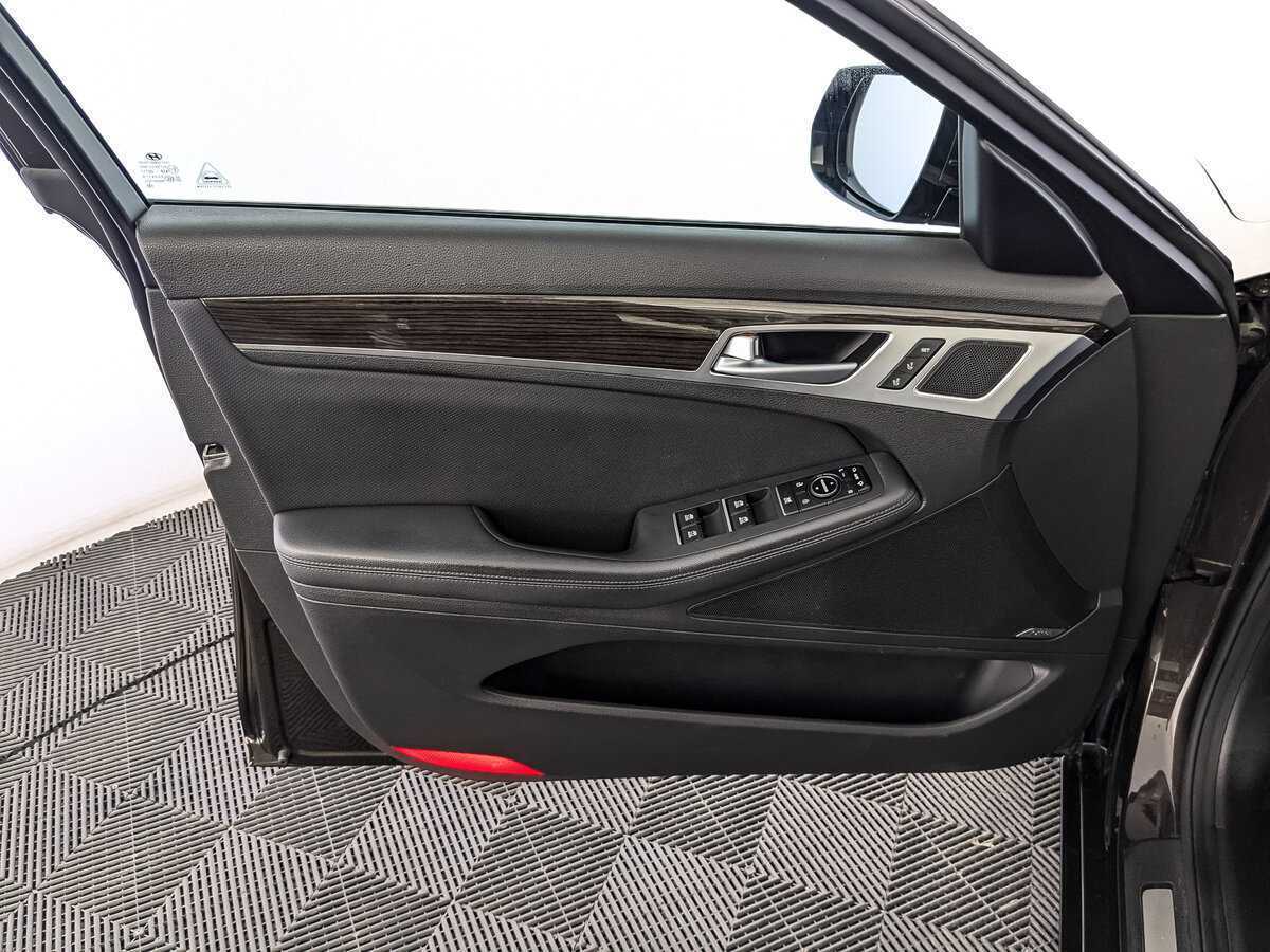 Купить Hyundai Genesis, 2015, 88 628 км.. Фото: #17