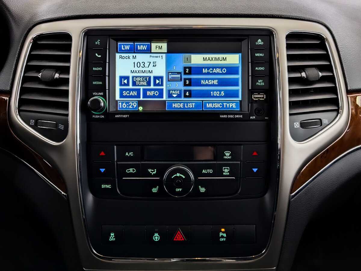 Купить Jeep Grand Cherokee, 2012, 242 257 км.. Фото: #14