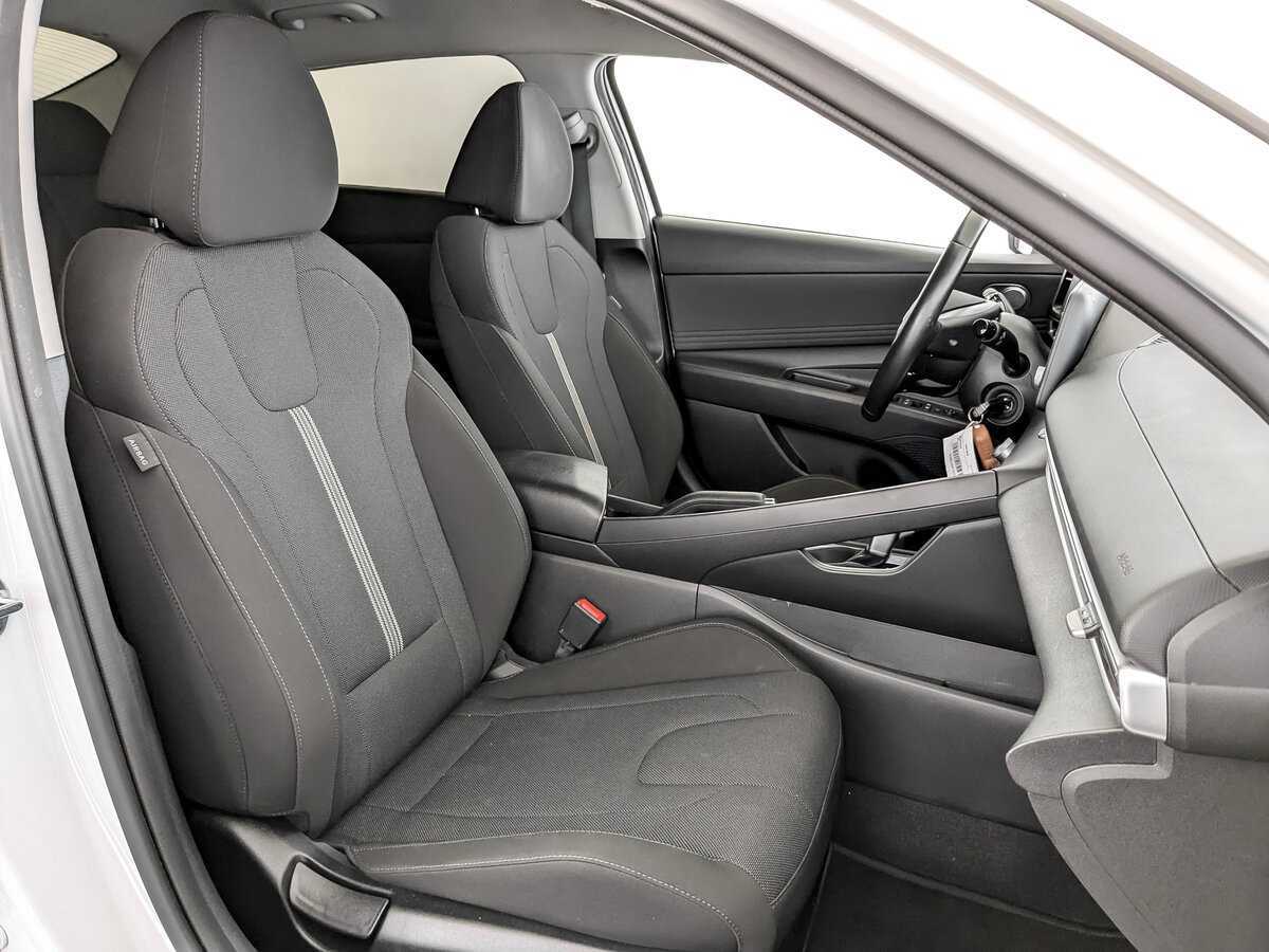 Купить Hyundai Elantra, 2021, 101 404 км.. Фото: #20