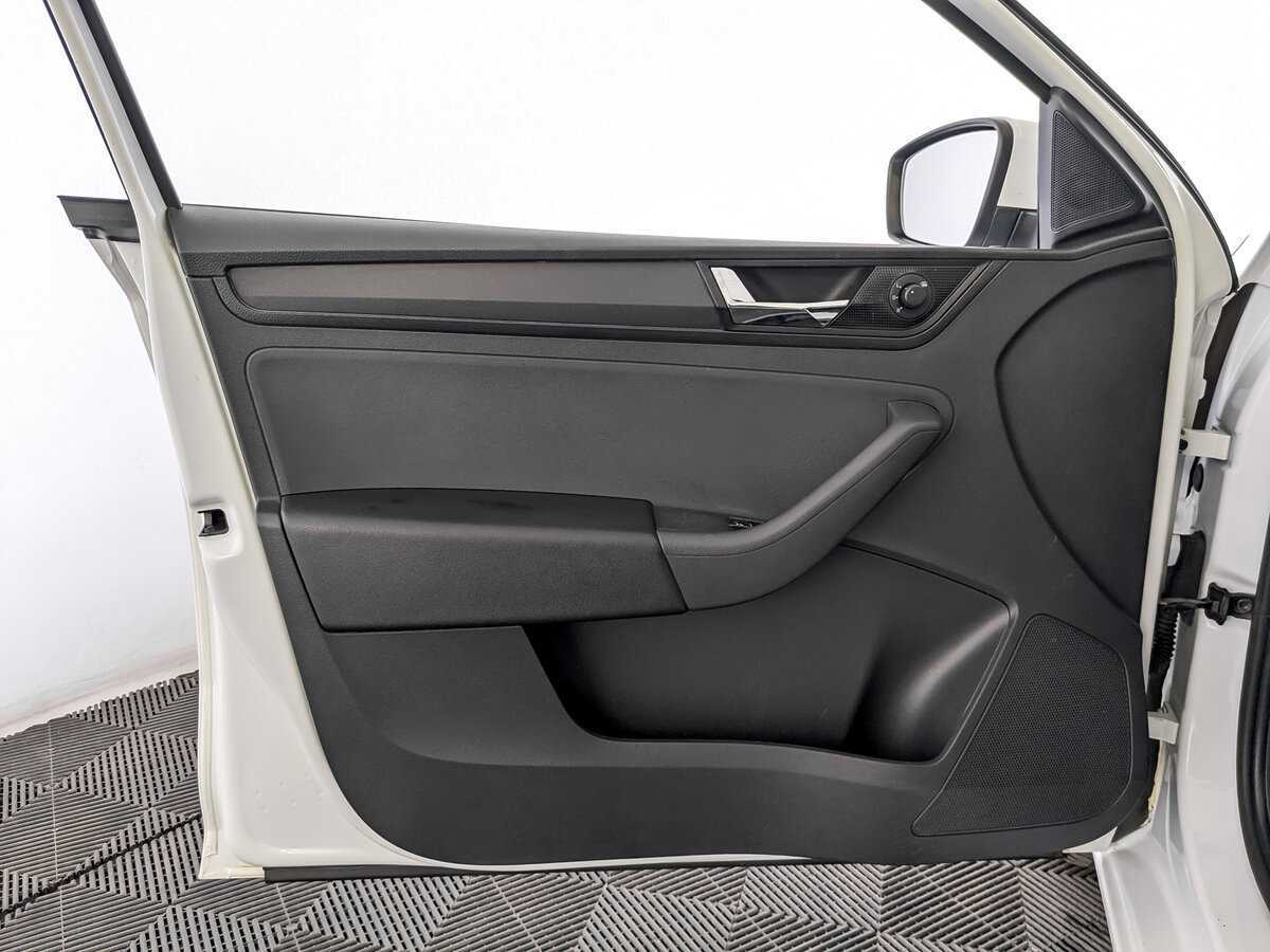 Купить Skoda Rapid, 2019, 126 427 км.. Фото: #18