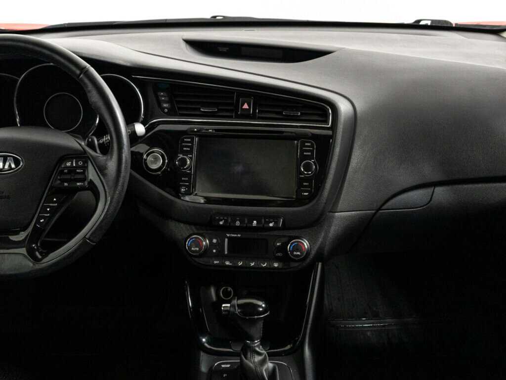 Купить Kia Ceed, 2015, 140 599 км.. Фото: #13