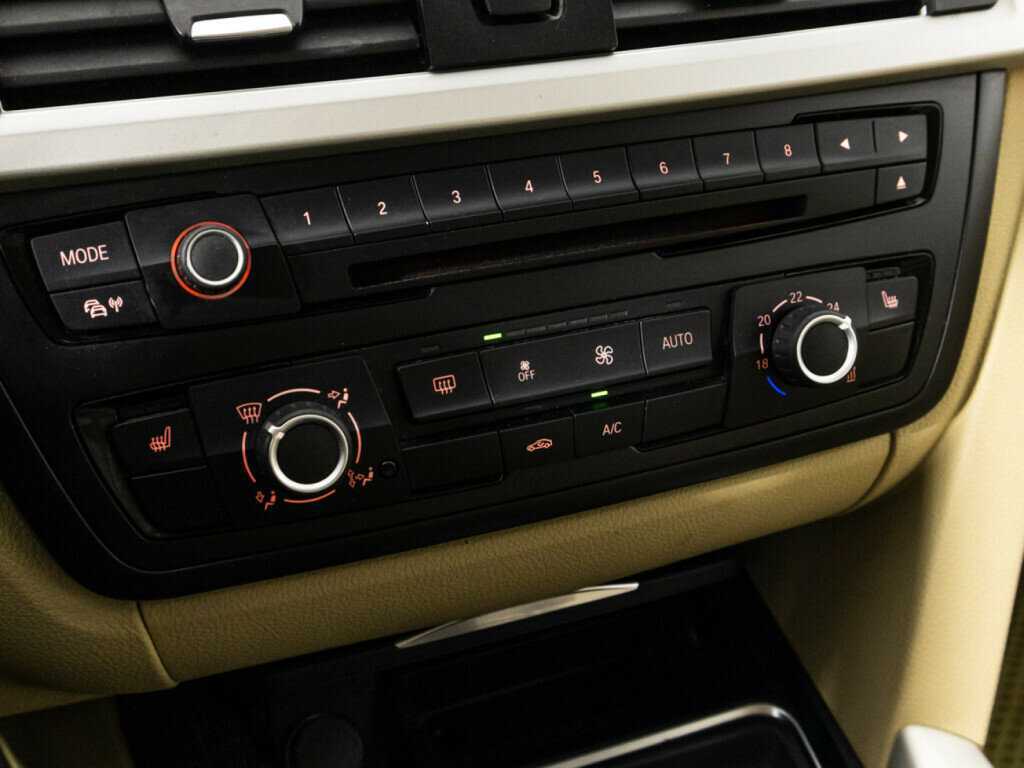 Купить BMW 3 серии, 2014, 163 184 км.. Фото: #14