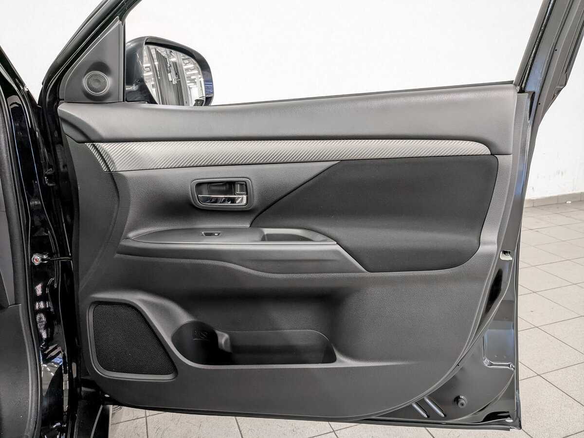 Купить Mitsubishi Outlander, 2018, 113 794 км.. Фото: #21