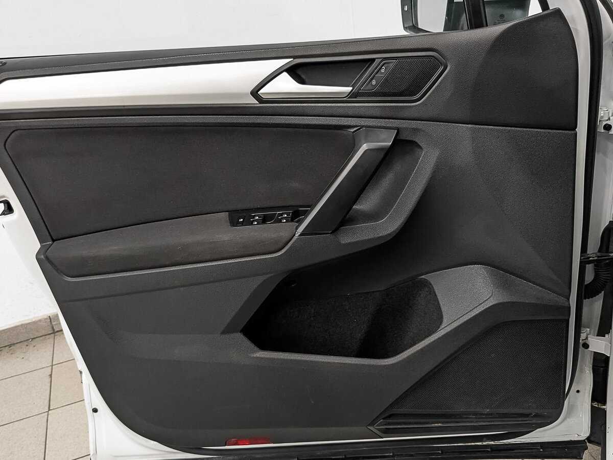 Купить Volkswagen Tiguan, 2021, 150 984 км.. Фото: #17
