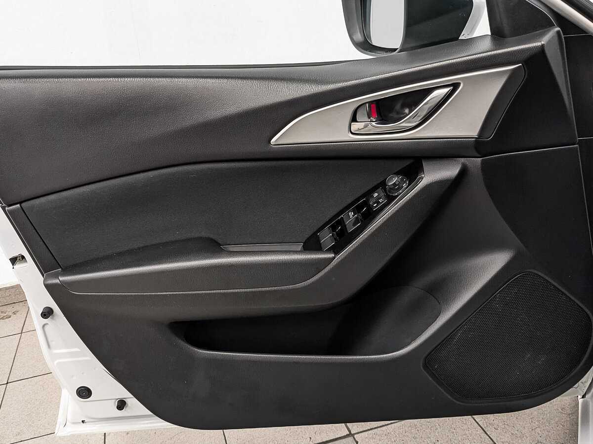 Купить Mazda 3, 2018, 133 358 км.. Фото: #16