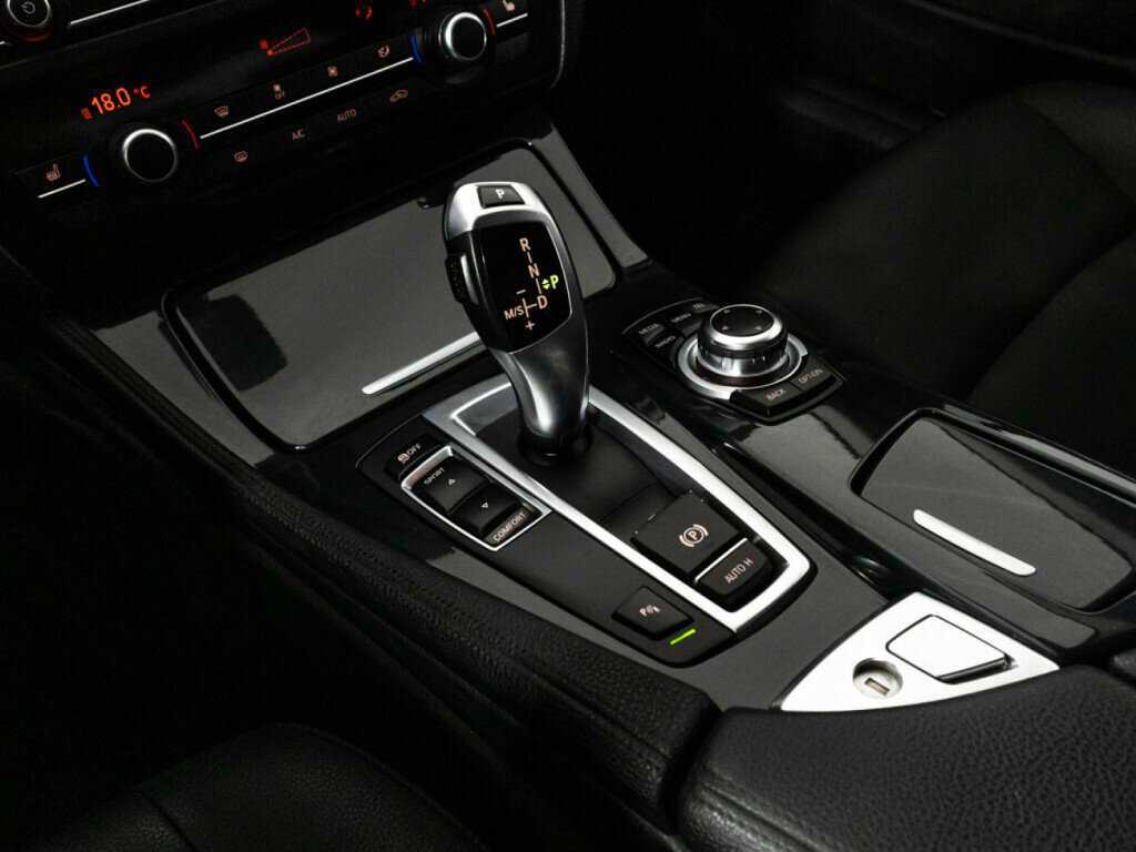 Купить BMW 5 серии, 2013, 220 295 км.. Фото: #14