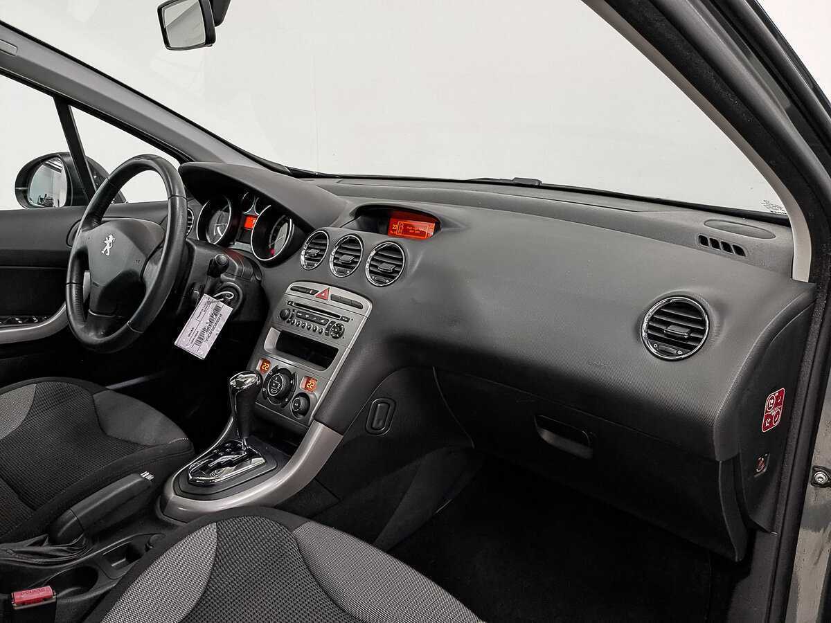 Купить Peugeot 308, 2012, 43 468 км.. Фото: #10