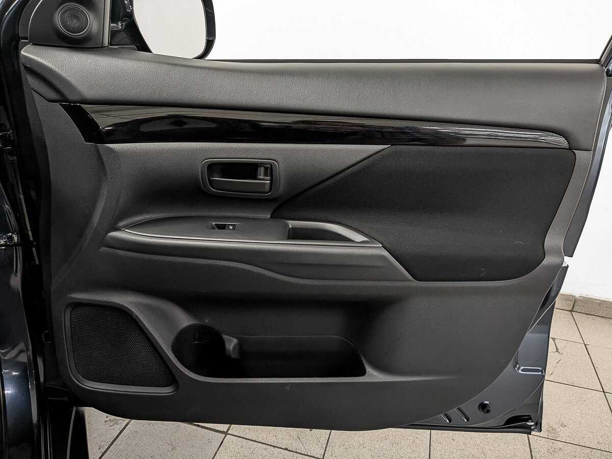 Купить Mitsubishi Outlander, 2019, 49 654 км.. Фото: #21
