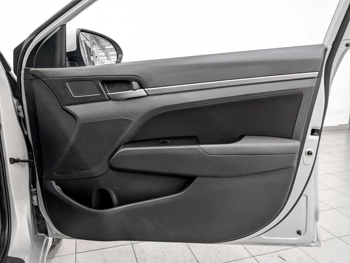 Купить Hyundai Elantra, 2017, 96 927 км.. Фото: #21