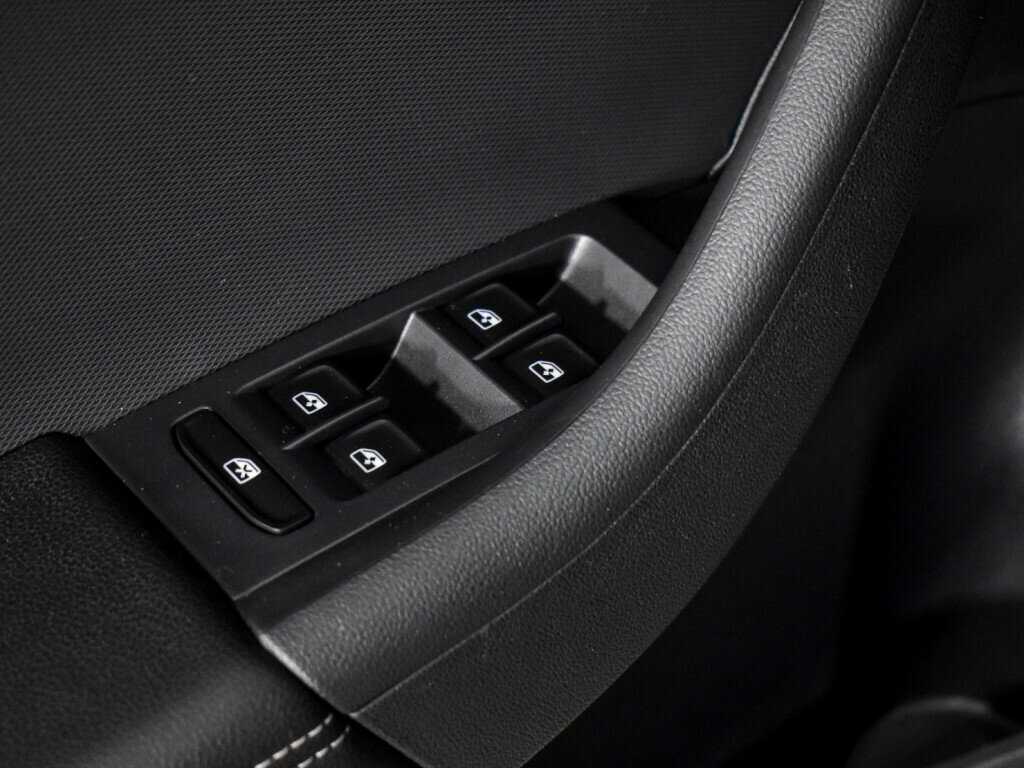 Купить Volkswagen Polo, 2020, 65 000 км.. Фото: #9