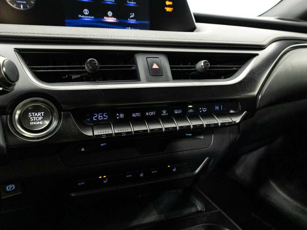 Купить Lexus UX, 2019, 69 661 км.. Фото: #16