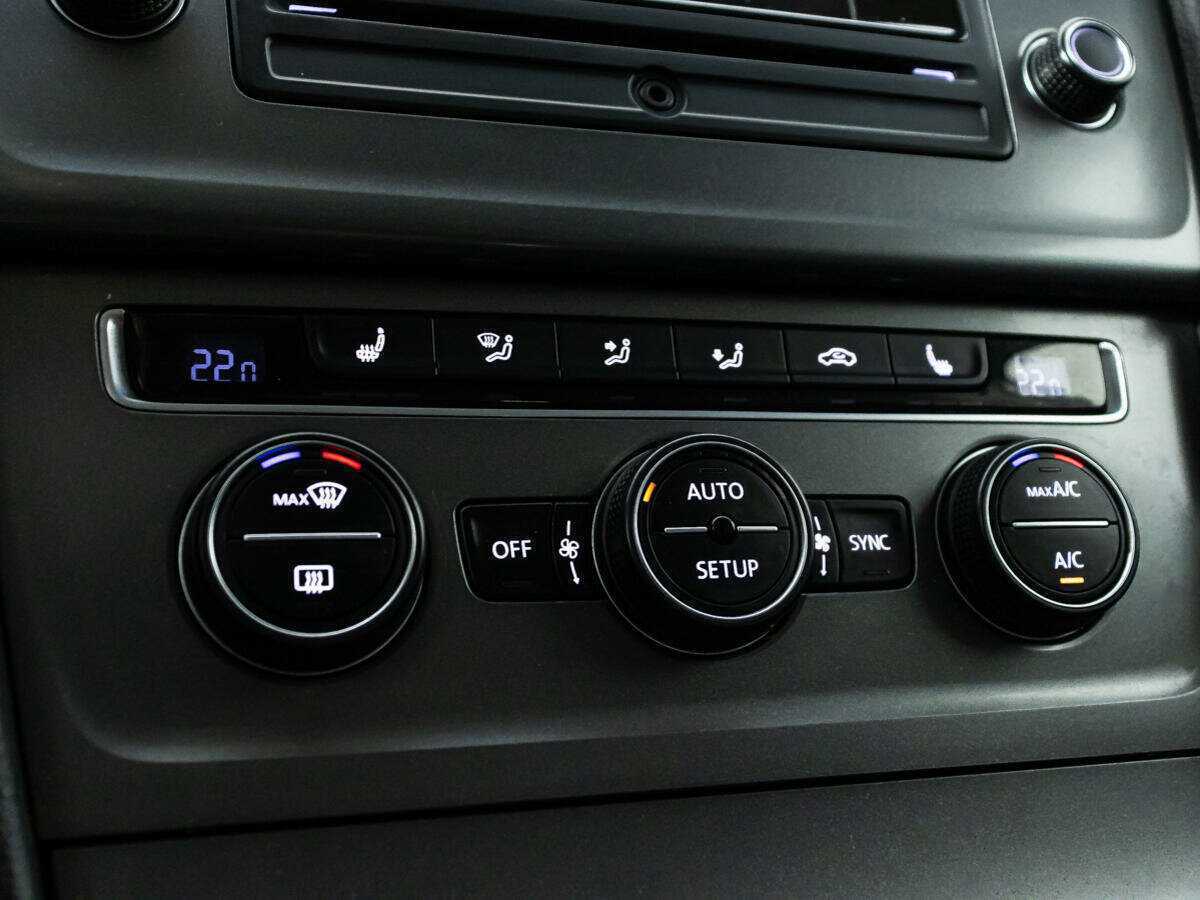 Купить Volkswagen Golf, 2013, 203 054 км.. Фото: #9