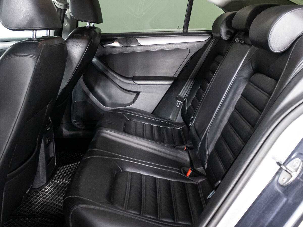 Купить Volkswagen Jetta, 2012, 197 967 км.. Фото: #9