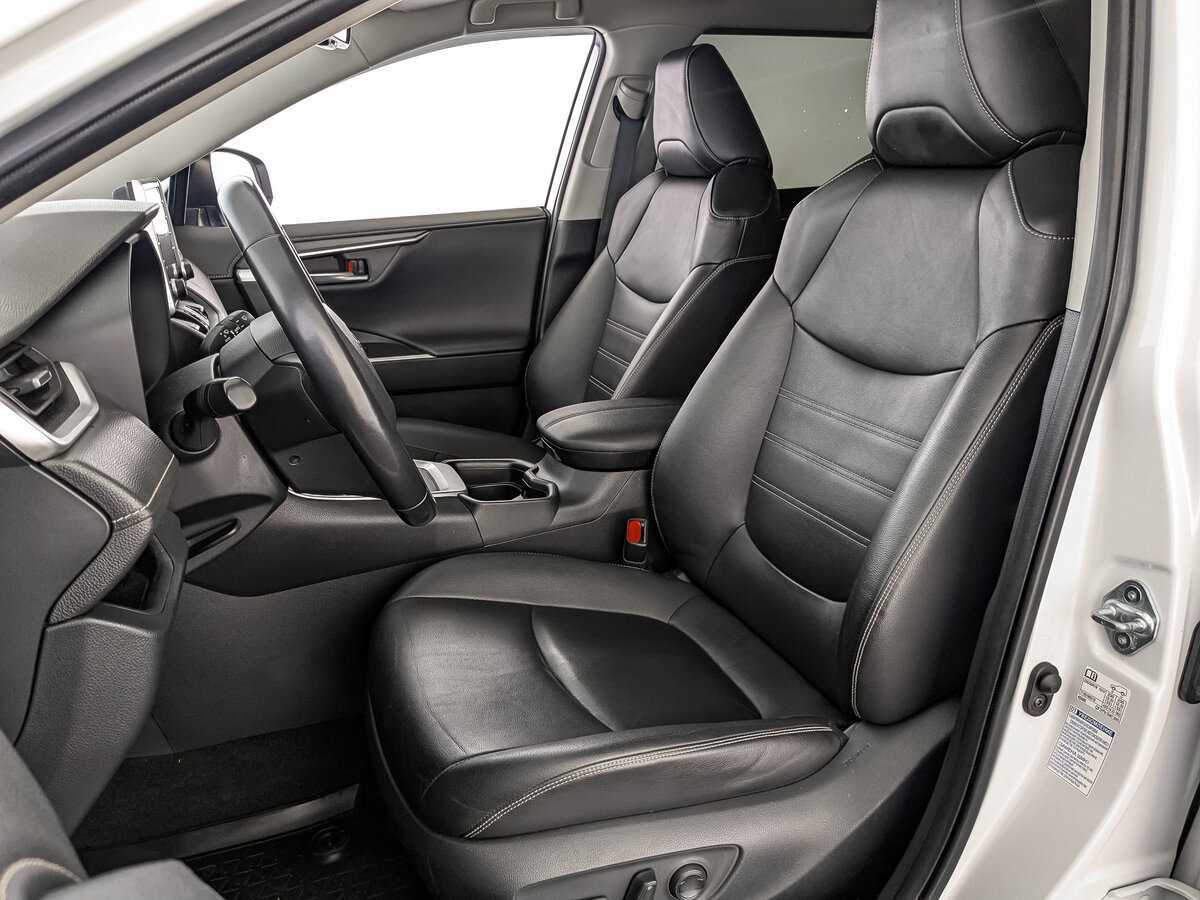 Купить Toyota RAV4, 2019, 130 242 км.. Фото: #19