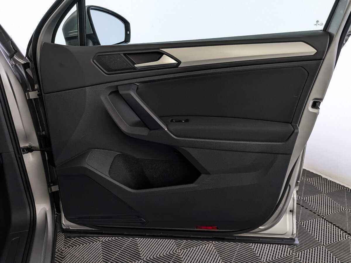 Купить Volkswagen Tiguan, 2020, 72 082 км.. Фото: #24