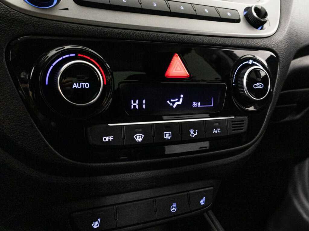 Купить Hyundai Solaris, 2019, 41 424 км.. Фото: #14