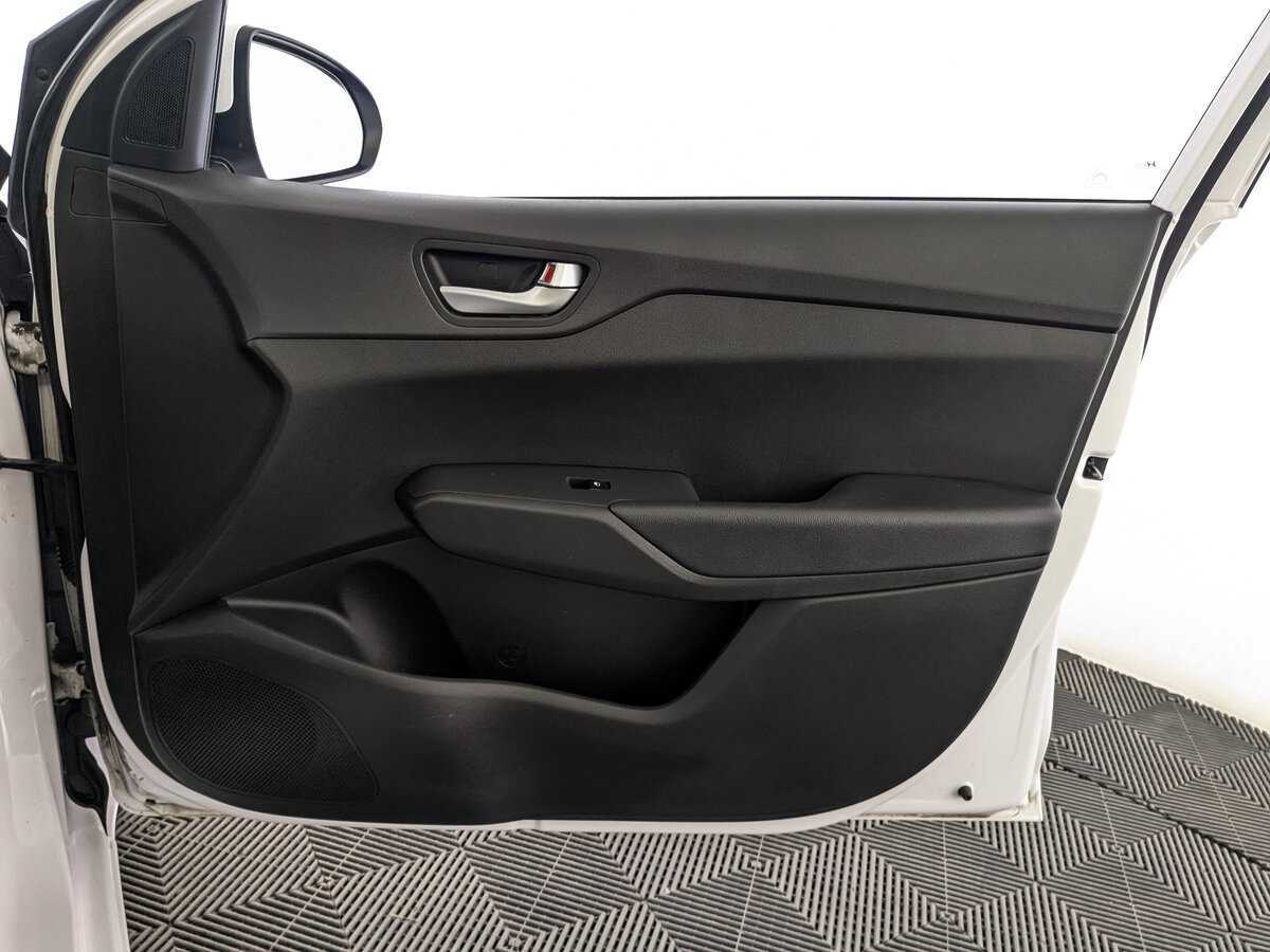 Купить Hyundai Solaris, 2021, 101 042 км.. Фото: #24