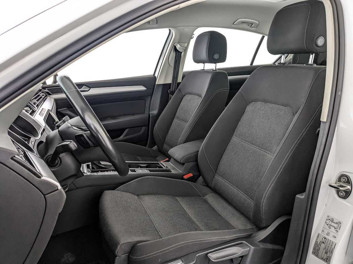 Купить Volkswagen Passat, 2019, 43 971 км.. Фото: #16