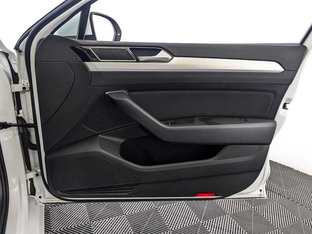 Купить Volkswagen Passat, 2019, 43 971 км.. Фото: #21