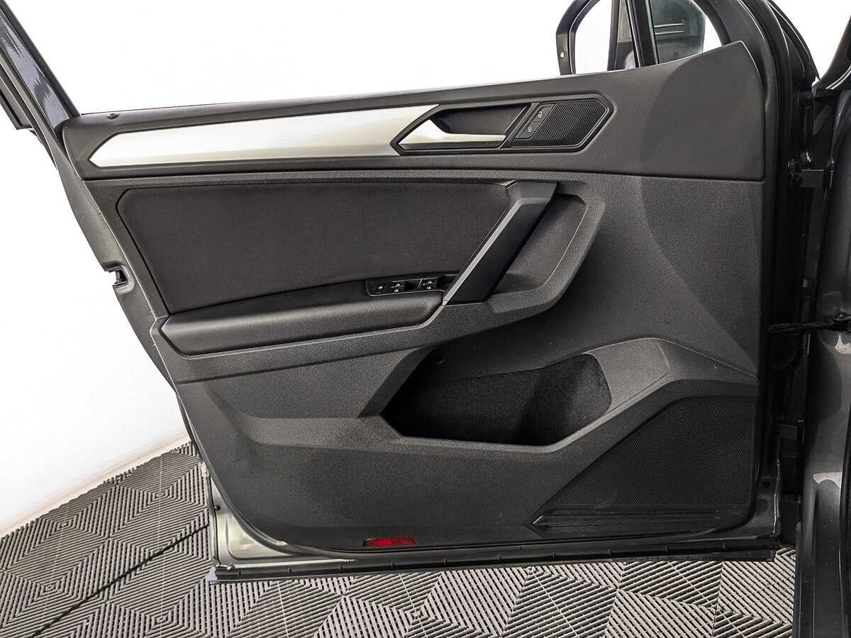 Купить Volkswagen Tiguan, 2021, 157 879 км.. Фото: #16