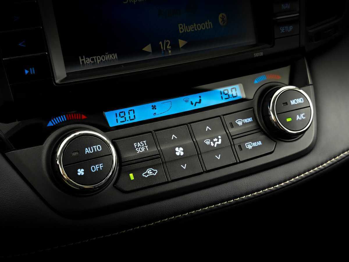 Купить Toyota RAV4, 2017, 65 720 км.. Фото: #28