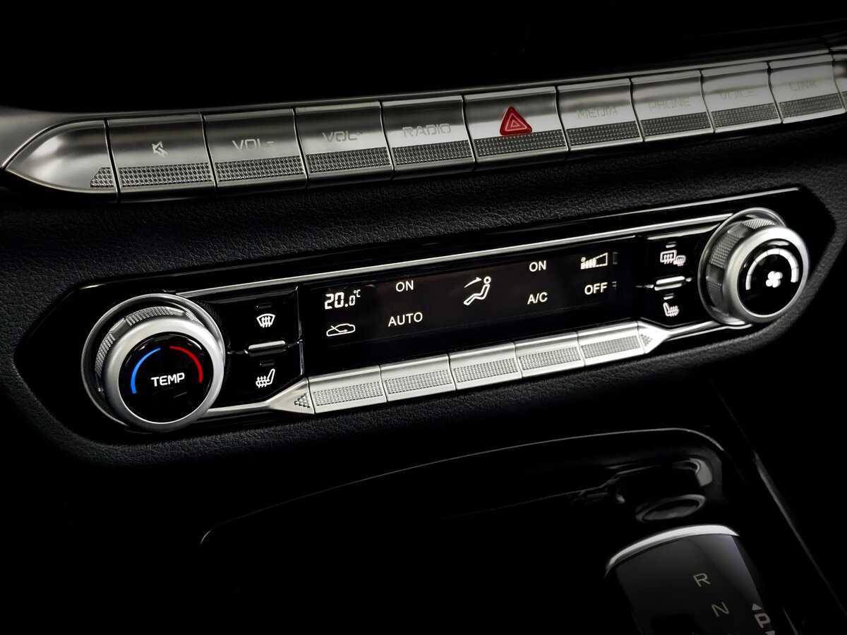 Купить FAW Bestune T77, 2022, 25 115 км.. Фото: #24