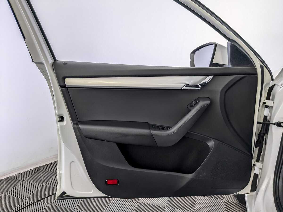 Купить Шкода Октавия, 2019, 67 859 км.. Фото: #18