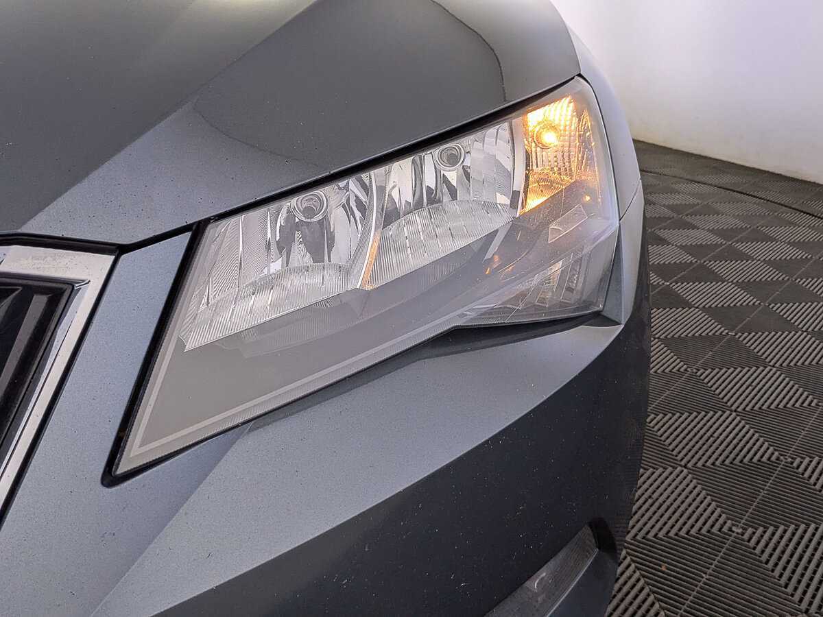 Купить Skoda Superb, 2019, 121 088 км.. Фото: #10