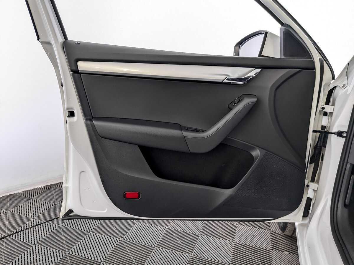 Купить Шкода Октавия, 2018, 56 162 км.. Фото: #18