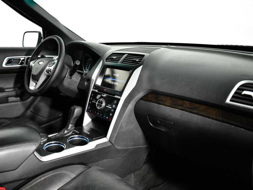 Купить Ford Explorer, 2014, 231 436 км.. Фото: #8
