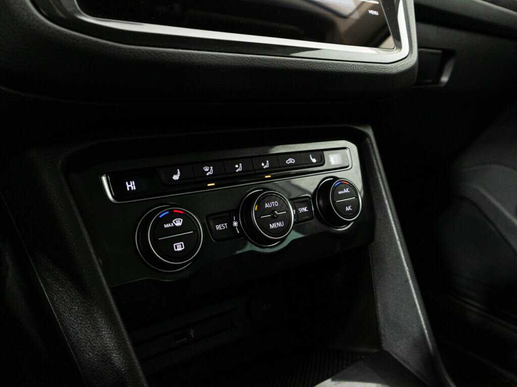 Купить Volkswagen Tiguan, 2019, 90 940 км.. Фото: #16