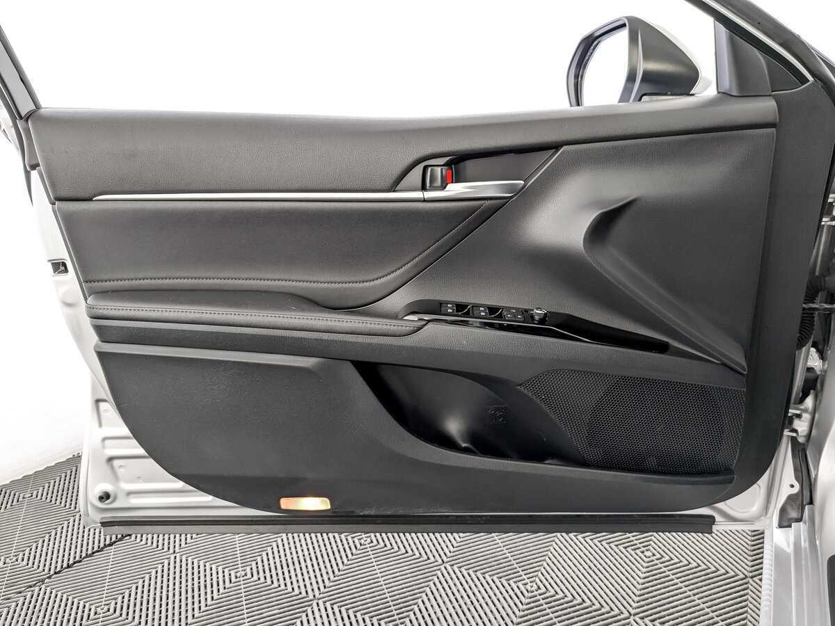 Купить Toyota Camry, 2019, 86 000 км.. Фото: #15