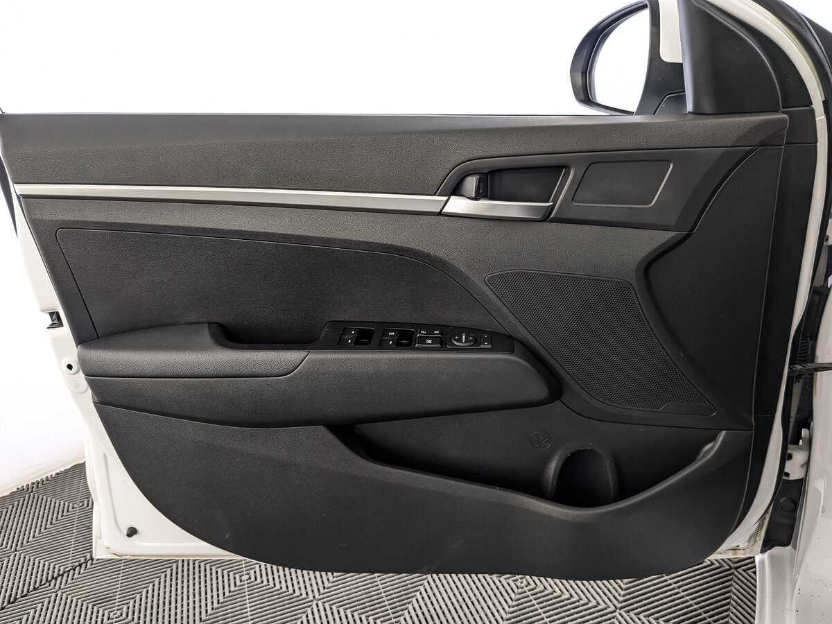 Купить Hyundai Elantra, 2019, 57 562 км.. Фото: #16