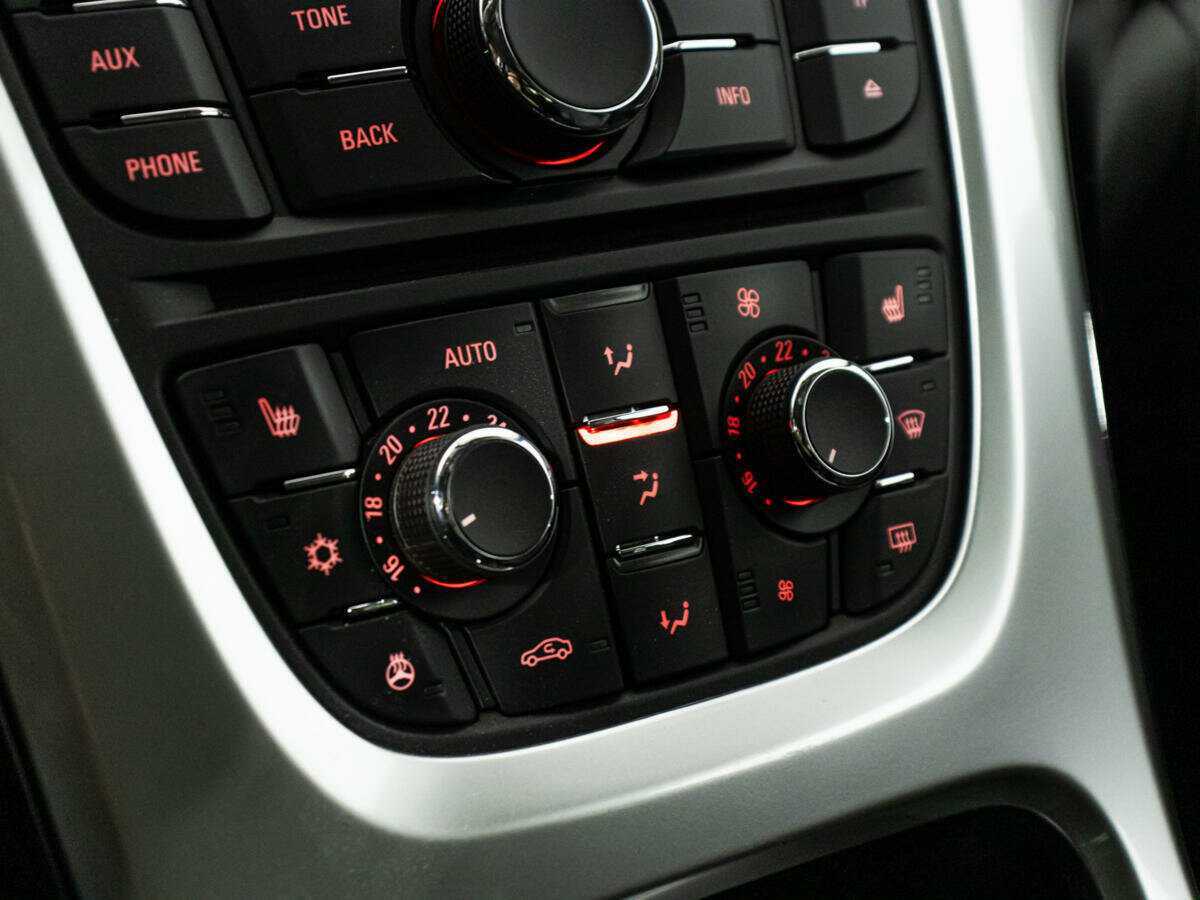 Купить Opel Astra, 2013, 59 741 км.. Фото: #15