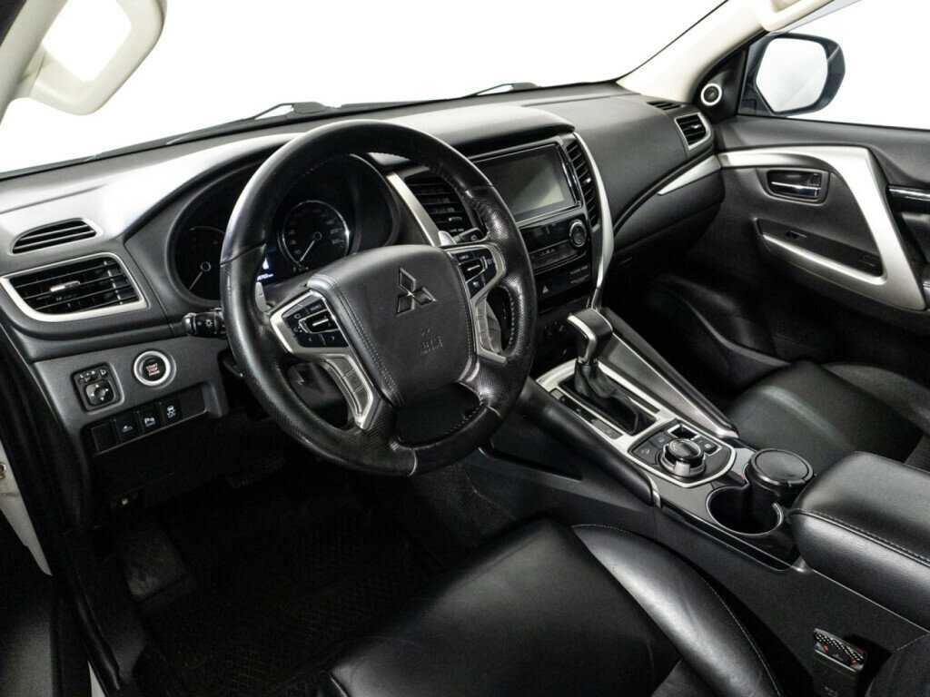 Купить Mitsubishi Pajero Sport, 2018, 99 701 км.. Фото: #10