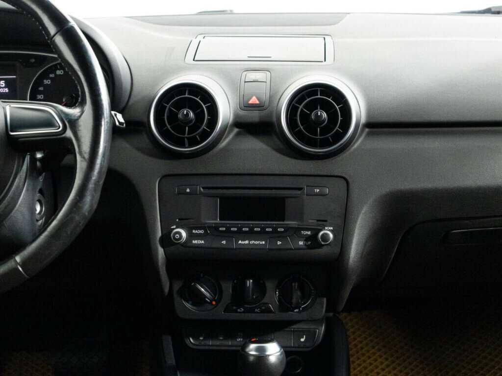 Купить Audi A1, 2012, 140 992 км.. Фото: #13