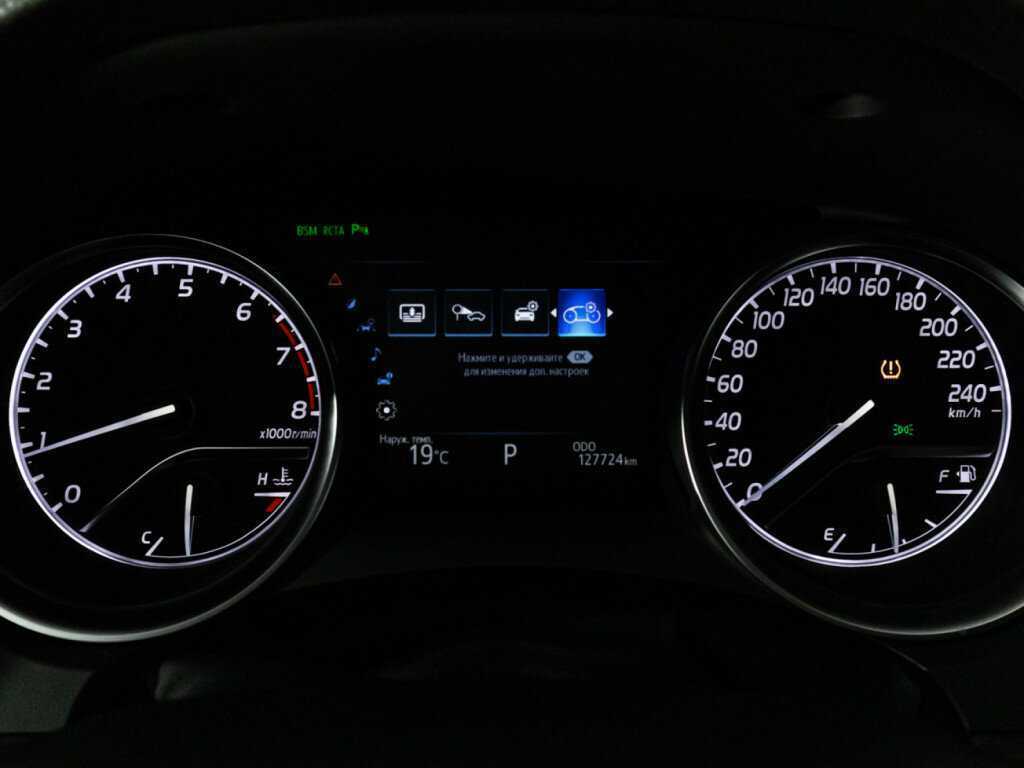 Купить Toyota Camry, 2019, 127 722 км.. Фото: #11