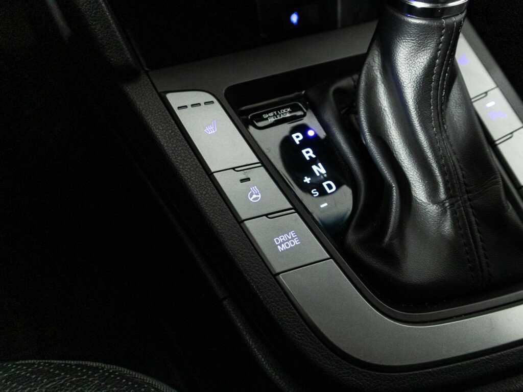 Купить Hyundai Elantra, 2019, 148 427 км.. Фото: #19