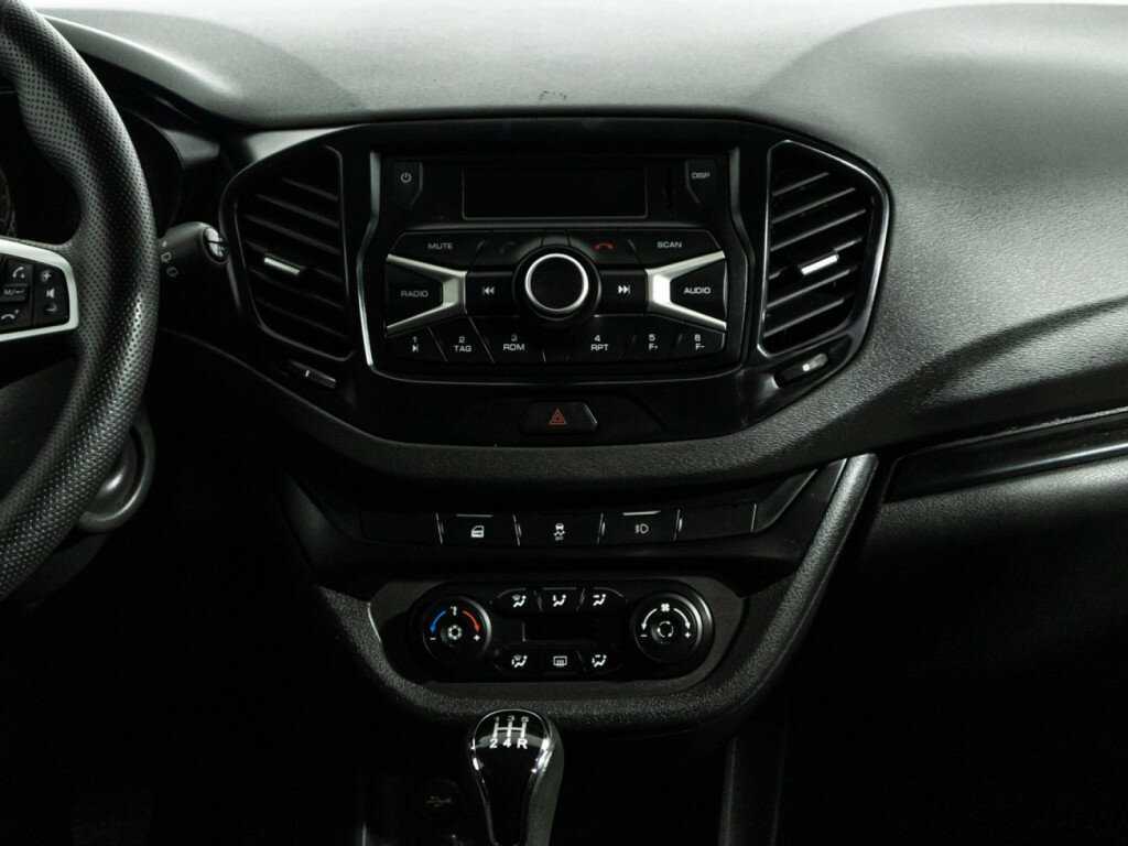 Купить Lada (ВАЗ) Vesta, 2019, 72 137 км.. Фото: #13