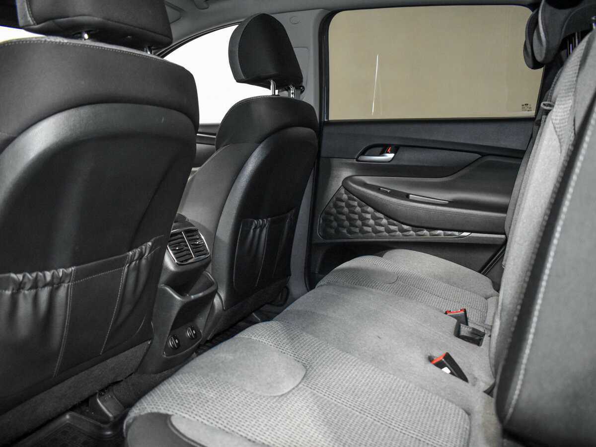 Купить Hyundai Santa Fe, 2018, 154 118 км.. Фото: #10