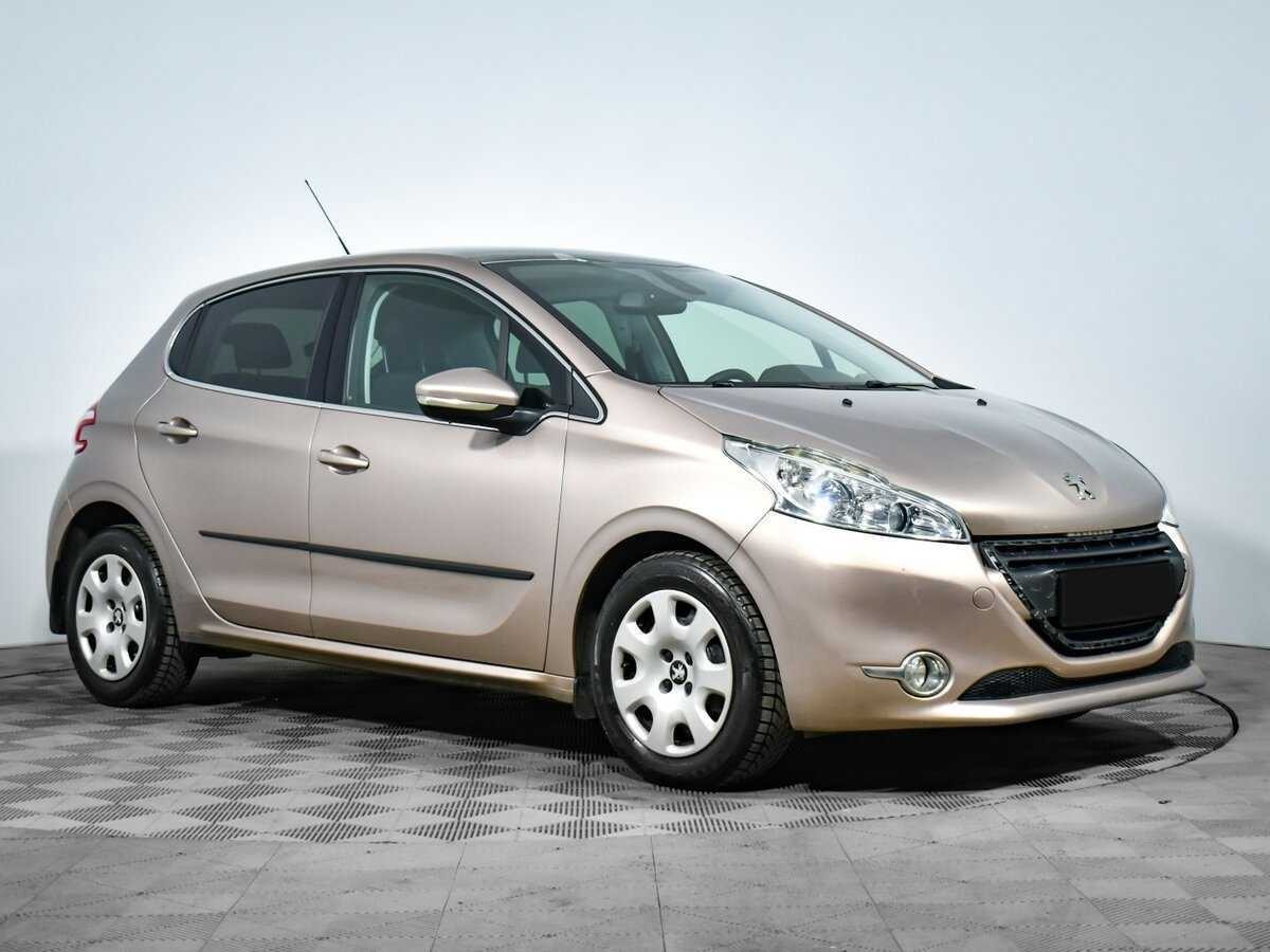 Купить Peugeot 208, 2014, 68 000 км.. Фото: #2