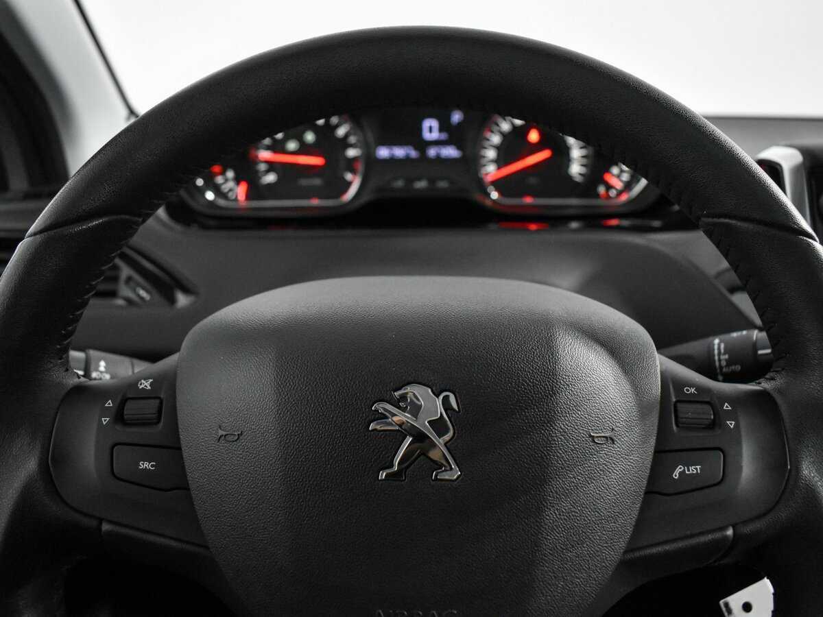 Купить Peugeot 208, 2014, 68 000 км.. Фото: #20