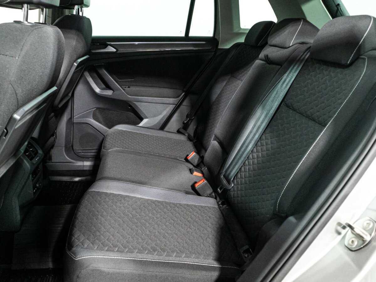 Купить Volkswagen Tiguan, 2018, 115 369 км.. Фото: #9