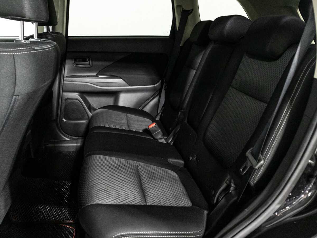 Купить Mitsubishi Outlander, 2018, 122 146 км.. Фото: #9