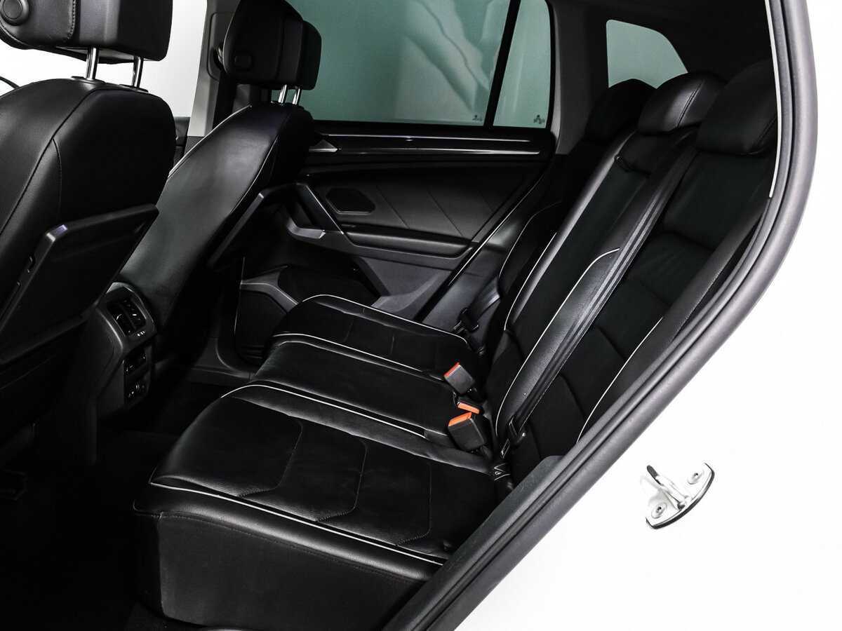 Купить Volkswagen Tiguan, 2018, 129 688 км.. Фото: #12