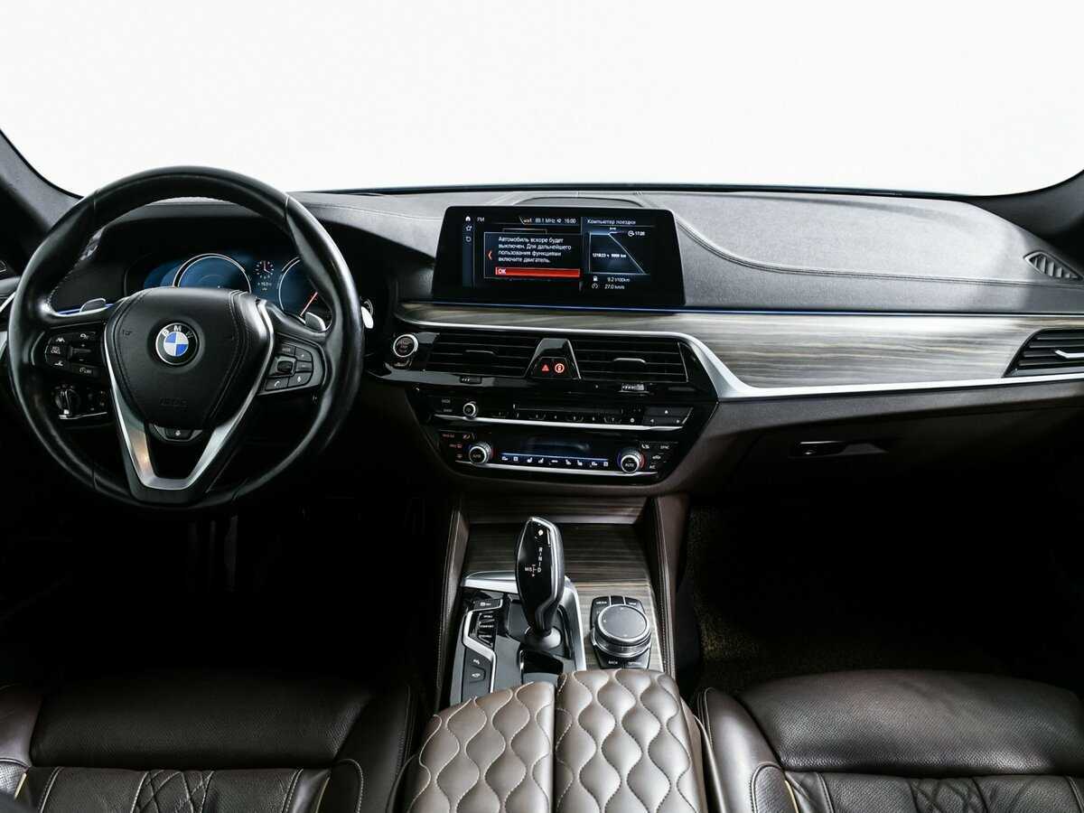 Купить BMW 5 серии, 2017, 139 446 км.. Фото: #10